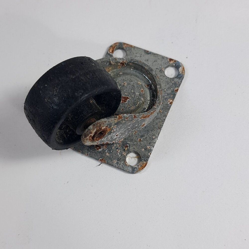 Oreck XL BB870-AS Vacuum Cleaner wheel‎ on metal plate BB870 OEM part genuine